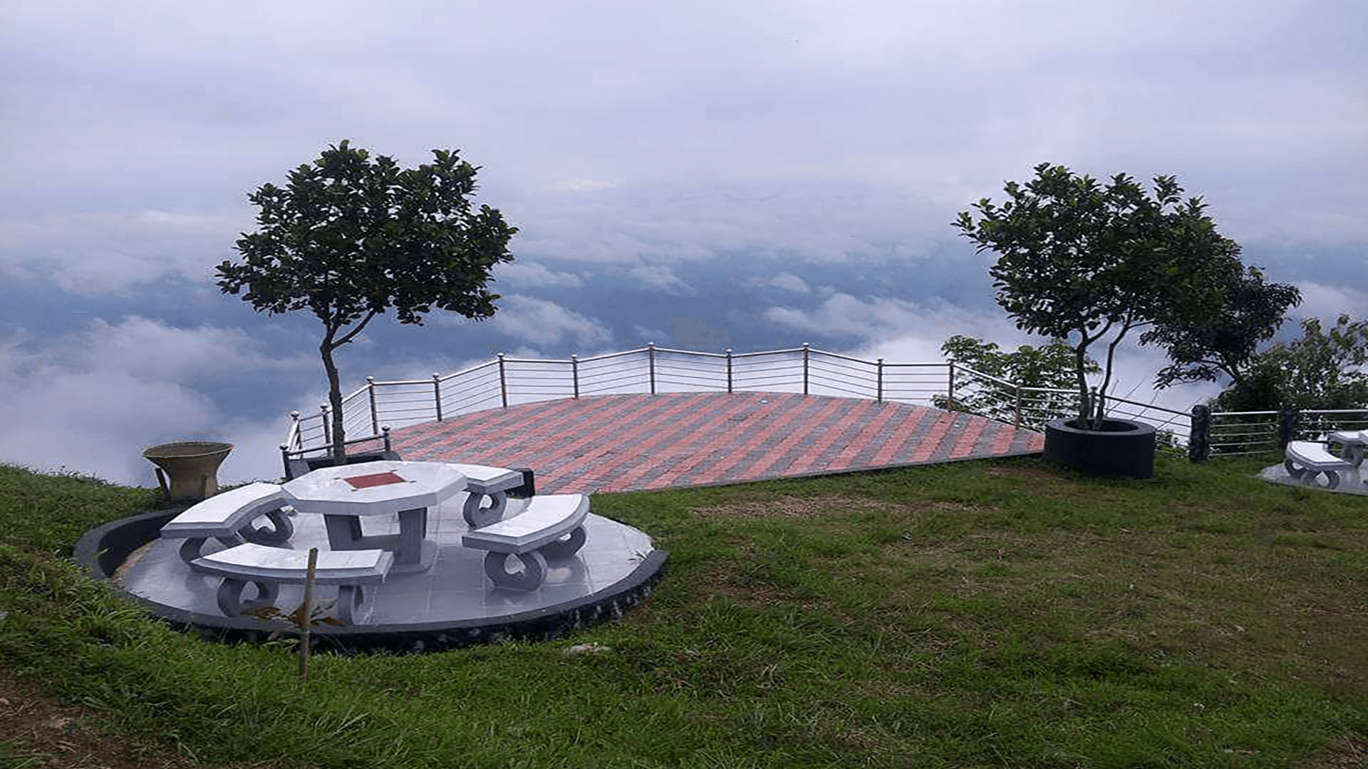 Picture taken in Nilgiri Hills, Bangladesh
